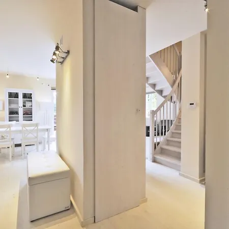 Space 斯克拉斯卡波伦巴